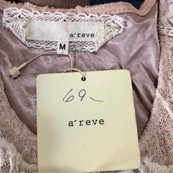 NWT. Sassy but sophisticated dress. Size M. - Picture 6 of 8